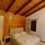 Skenderi * Sarandë