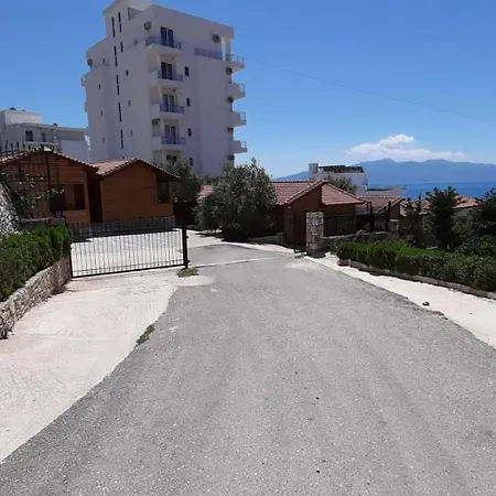Villa Skenderi *