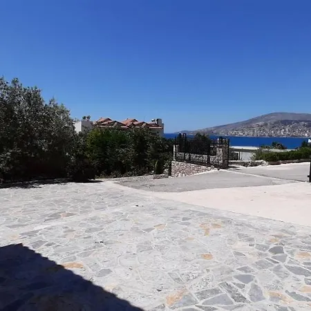 Skenderi Villa