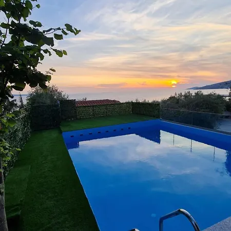 Skenderi Villa *